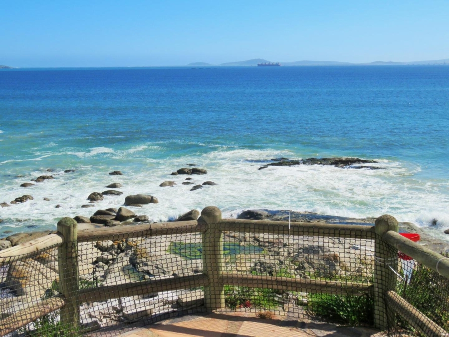 9 Bedroom Property for Sale in Waterfront Western Cape